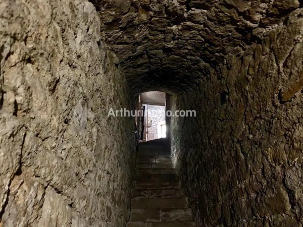 Vente Maison 11 pièces 273 m2 à Arlay