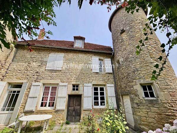 Vente Maison 11 pièces 273 m2 à Arlay