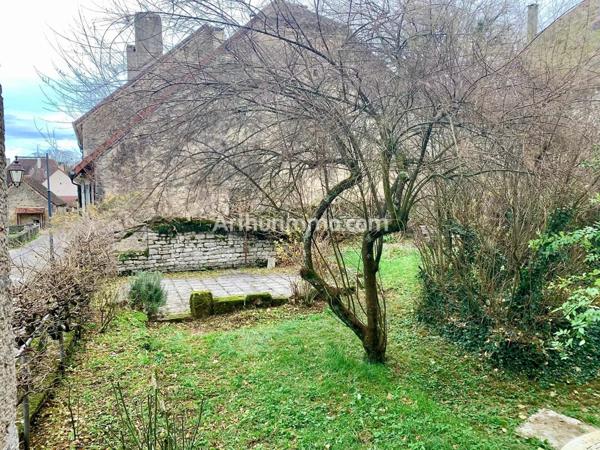 Vente Maison 11 pièces 273 m2 à Arlay