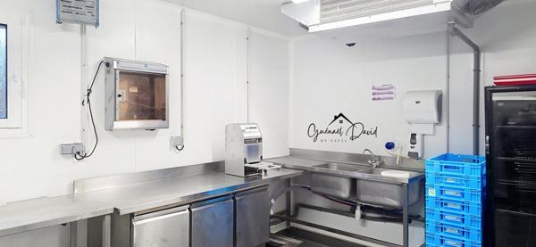 Grand local commercial polyvalent de 546 m²