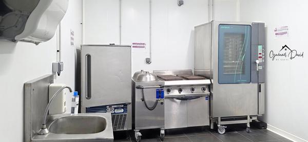 Grand local commercial polyvalent de 546 m²