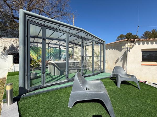 A VENDRE SAINT MAXIMIN LA SAINTE BAUME MAISON T6  DE 145 M² SUR 5000 M² DE JARDIN GARAGE PISCINE SPA CUISINE ETE