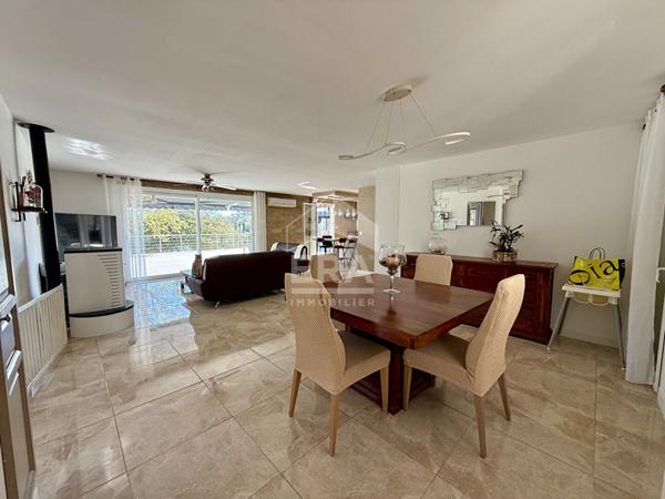 A VENDRE SAINT MAXIMIN LA SAINTE BAUME MAISON T6  DE 145 M² SUR 5000 M² DE JARDIN GARAGE PISCINE SPA CUISINE ETE