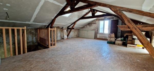 Maison 79 900 € Cahors 5 p 123 m² DPE D