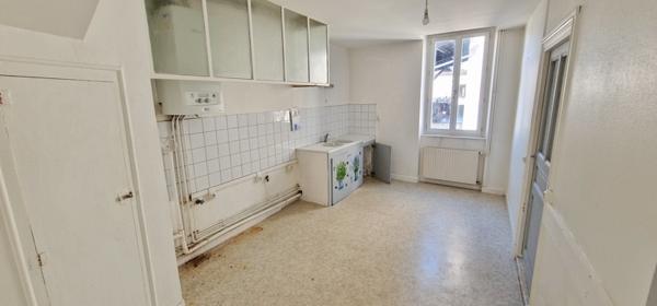 Maison 79 900 € Cahors 5 p 123 m² DPE D