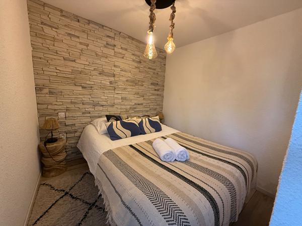 Immeuble Carcassonne avec très belle activitée saisonnière aux pieds de la cité médiévale de la cité de Carcassonne