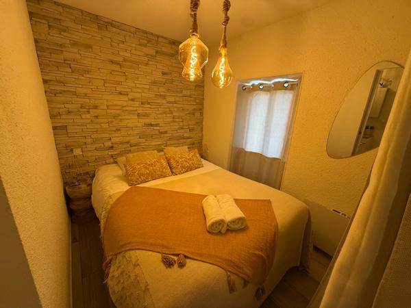 Immeuble Carcassonne avec très belle activitée saisonnière aux pieds de la cité médiévale de la cité de Carcassonne