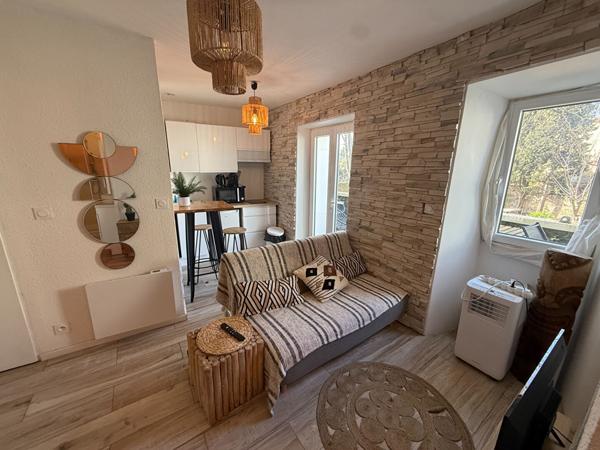 Immeuble Carcassonne avec très belle activitée saisonnière aux pieds de la cité médiévale de la cité de Carcassonne