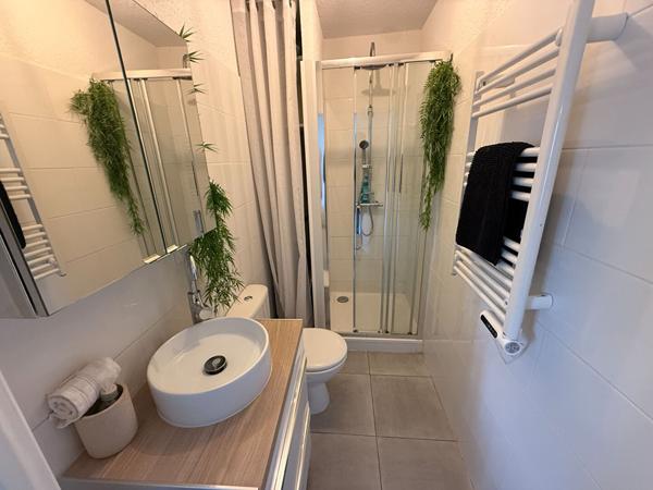 Immeuble Carcassonne avec très belle activitée saisonnière aux pieds de la cité médiévale de la cité de Carcassonne