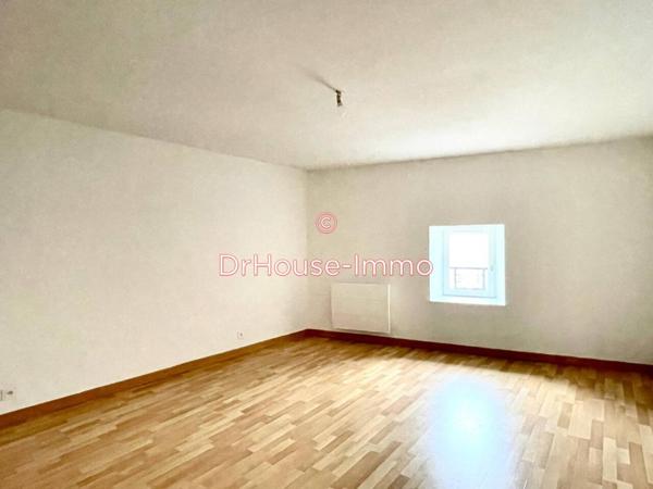 Appartement à louer 4 pièces de 92 m²