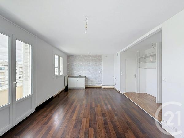 Appartement F1 à vendre  2 pièces - 41 m 2   TROYES  - 10