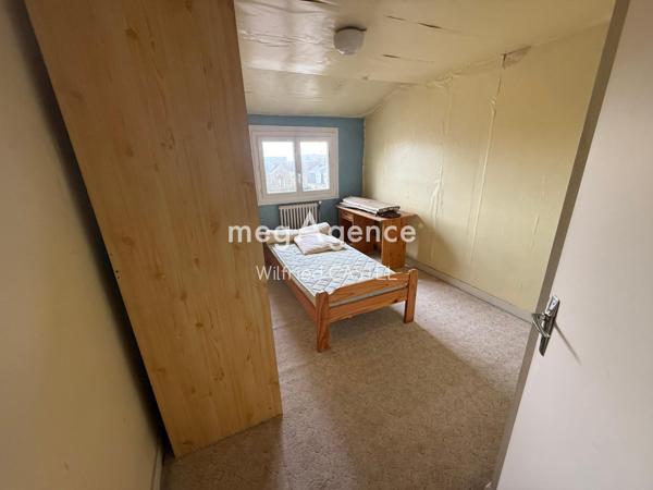 Maison à LA ROCHE-SUR-YON, 85000 - 12 pièces 300m²