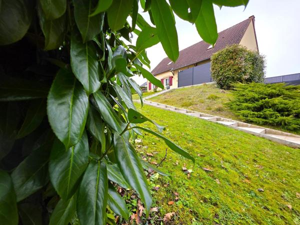 Magnifique maison individuelle traditionnelle, ses 5 chambres et son terrain  !!!