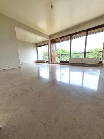 Appartement à vendre 4 pièces 96m² Cambrai (59400)