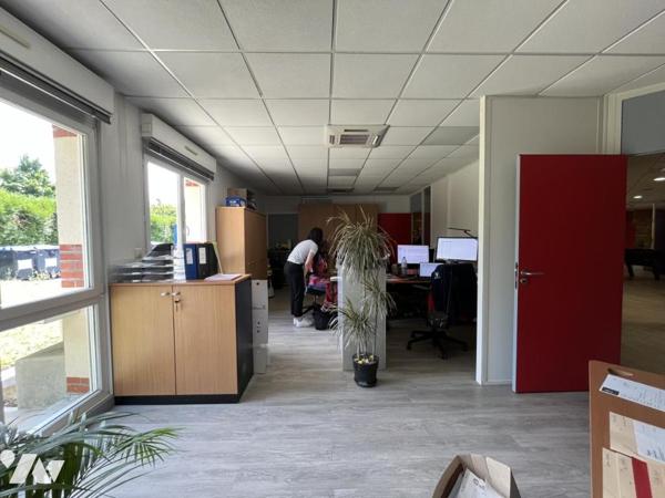 Bureaux modernes équipés ZI CHAMP DU ROY (660 m2 + 220 m2 de stockage)