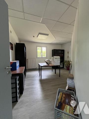 Bureaux modernes équipés ZI CHAMP DU ROY (660 m2 + 220 m2 de stockage)