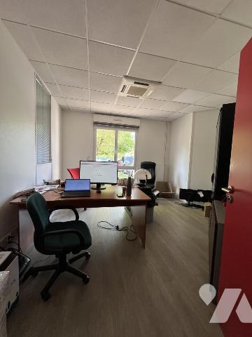 Bureaux modernes équipés ZI CHAMP DU ROY (660 m2 + 220 m2 de stockage)