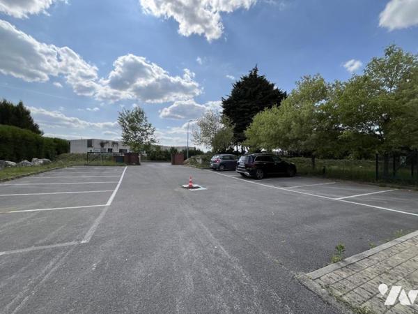 Bureaux modernes équipés ZI CHAMP DU ROY (660 m2 + 220 m2 de stockage)