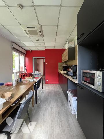 Bureaux modernes équipés ZI CHAMP DU ROY (660 m2 + 220 m2 de stockage)