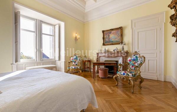 Château de Rêve au Cœur de la Gascogne : Un Trésor Historique avec Vue sur les Pyrénées