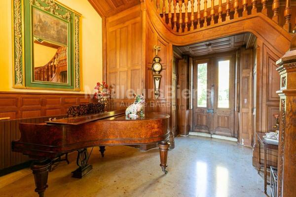 Château de Rêve au Cœur de la Gascogne : Un Trésor Historique avec Vue sur les Pyrénées