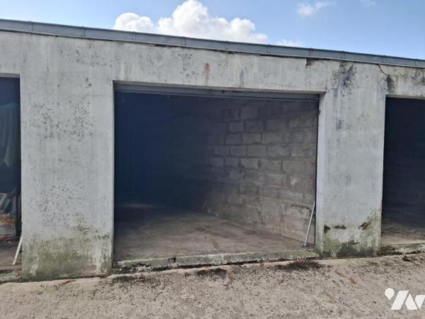 Ensemble de 3 garages sur la commune de SAINTES - quartier NETTO - zone inondable
