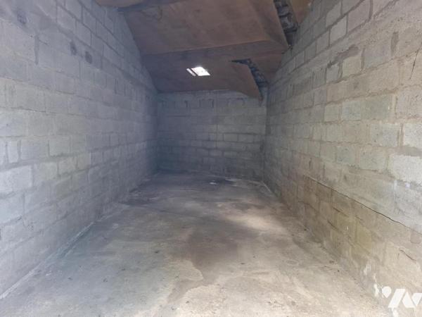 Ensemble de 3 garages sur la commune de SAINTES - quartier NETTO - zone inondable