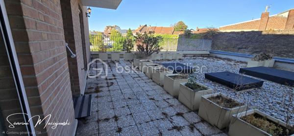 🏡✨ NOUVEAUTÉ EN EXCLUSIVITÉ 
                BRUAY-LA-BUISSIÈRE ✨🏡

💎 TRÈS BELLE OPPORTUNITÉ EN PLEIN CŒUR DU CENTRE-VILLE !

📍 Appartement de 103 m² 

Vous recherchez un appartement spacieux, idéalement situé et offrant de nombreuses possibilités d'aménagement ?
Ce bien saura vous séduire par ses volumes, son potentiel et son emplacement privilégié,
à proximité immédiate des commerces et de toutes les commodités.

✨ Il se compose de :
🚪 Une entrée spacieuse desservant les différentes pièces de l'appartement
🛋️ Un salon séjour de 30 m² avec accès terrasse
✨ Possibilité d'agrandir la pièce de vie pour obtenir un superbe salon séjour d'environ 40 m²
🍽️ Une cuisine équipée avec accès terrasse
🛏️ Une suite parentale de 13 m² avec sa salle d'eau
🛏️ Une chambre de 9 m²
🛏️ Une belle chambre de 15 m² avec dressing
💡 Possibilité de conserver une quatrième chambre de 12 m² selon la configuration choisie
🚿 Une seconde salle d'eau
🚽 Un WC indépendant
👗 De nombreux placards et espaces de rangement, dont un dressing

☀️ Un extérieur en plein centre-ville !
🌿 Une terrasse, véritable atout pour profiter des beaux jours.

⚙️ Côté confort :
🔥 Chauffage au gaz
🪟 Menuiseries double vitrage
⚡ Volets électriques
🌐 Fibre
🚗 Une place de stationnement privative et sécurisée
📦 Une cave

🔐 Une résidence sécurisée :
📹 Surveillance par caméra
🔢 Accès par digicode
🛗 Ascenseur
🏢 Appartement situé au 1er étage

💶 Copropriété et informations financières :
💰 Charges de copropriété : 1 670 €
🏡 Taxe foncière : 1 918 €
✅ Aucune procédure en cours au sein de la copropriété

💡 Le véritable atout de cet appartement ? Sa modularité ! Vous pouvez privilégier une configuration
 allant jusqu'à 4 chambres, ou choisir d'agrandir votre espace de vie pour profiter d'un magnifique salon séjour d'environ 40 m².

🏙️ 103 m² en plein centre-ville, une terrasse, un stationnement privatif, une cave, un ascenseur et toutes les commodités à proximité : 
un ensemble particulièrement intéressant aussi bien pour une résidence principale que pour un investissement immobilier.

💙 Cet appartement offre un excellent rapport surface/prix et un très beau potentiel !

📞 Une visite s'impose ! Contactez moi pour découvrir les différentes possibilités qu'offre cet appartement et vous projeter dans votre futur projet.