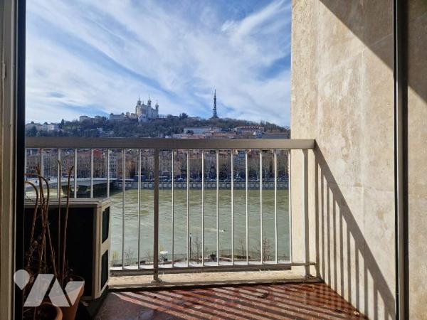 RARISSIME ! T3 bis vue FOURVIERE LYON 2