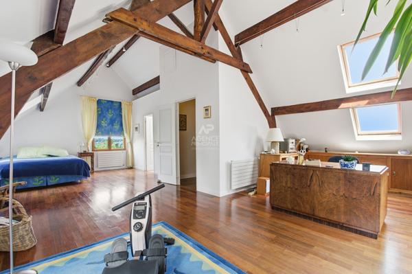 Maison SAINT GERMAIN EN LAYE - MARLY LE ROI - Domaine des Ombrages - 208m² 1 099 000 € **  - Référence  18310
