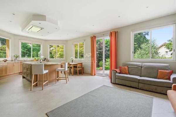 Maison SAINT GERMAIN EN LAYE - MARLY LE ROI - Domaine des Ombrages - 208m² 1 099 000 € **  - Référence  18310