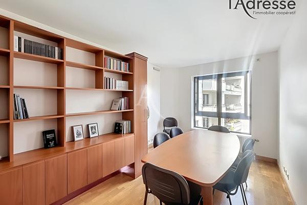Suresnes Hypercentre - Appartement 3 pièces 71m² - balcon cave et parking