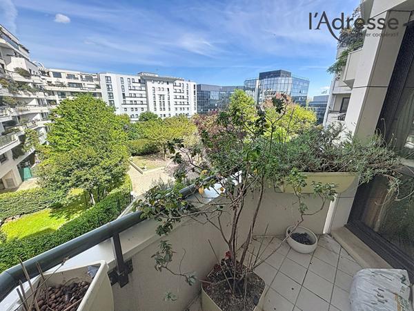 Suresnes Hypercentre - Appartement 3 pièces 71m² - balcon cave et parking