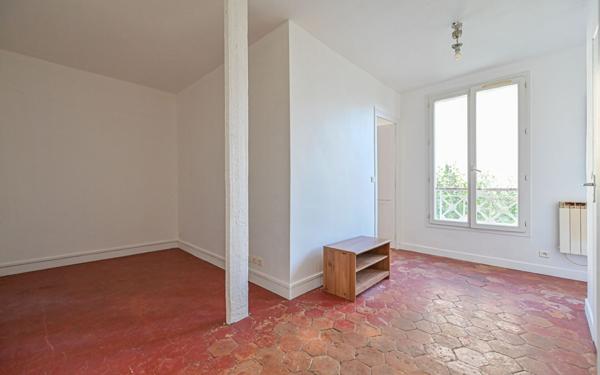 Appartement à vendre    2 pièces • 28,53 m2 Montreuil