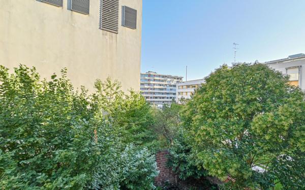 Appartement à vendre    2 pièces • 28,53 m2 Montreuil