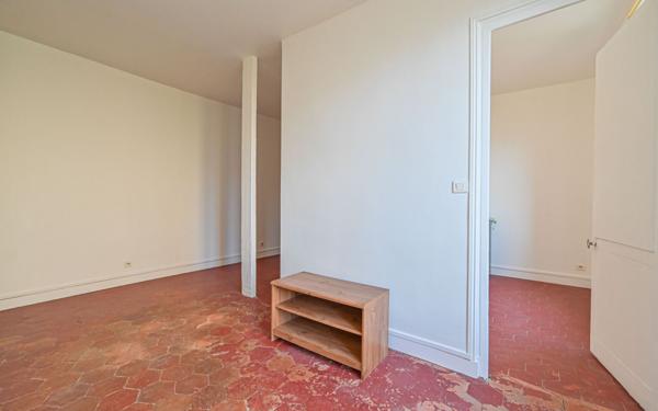 Appartement à vendre    2 pièces • 28,53 m2 Montreuil