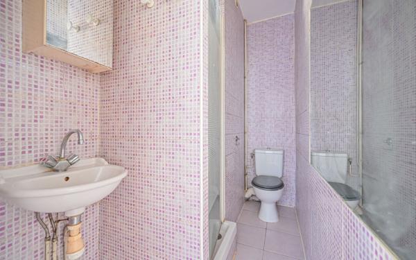 Appartement à vendre    2 pièces • 28,53 m2 Montreuil