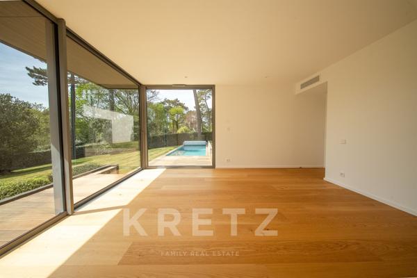 Villa d'architecte ultra-sécurisée au coeur du Bois de Vincin