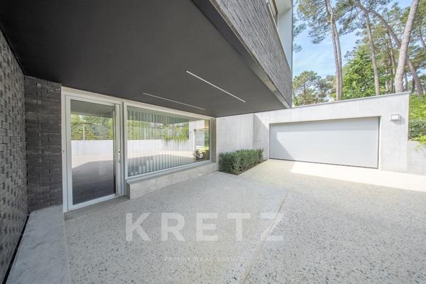Villa d'architecte ultra-sécurisée au coeur du Bois de Vincin