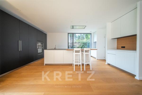 Villa d'architecte ultra-sécurisée au coeur du Bois de Vincin