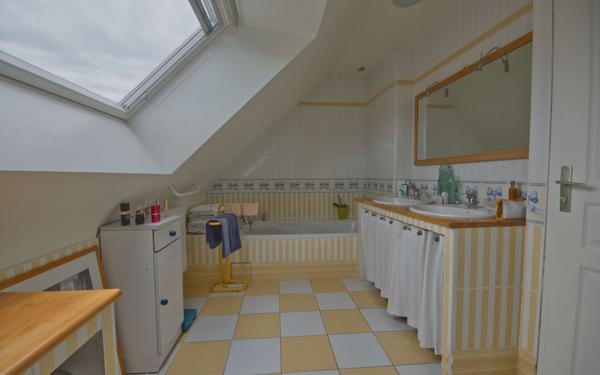 Maison à vendre    5 pièces •  Ploeren