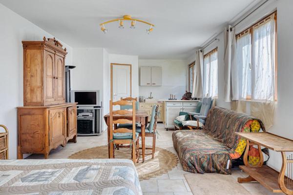 Etretat, vue exceptionnelle, quartier calme 6 pièces dont studio , 149 m2