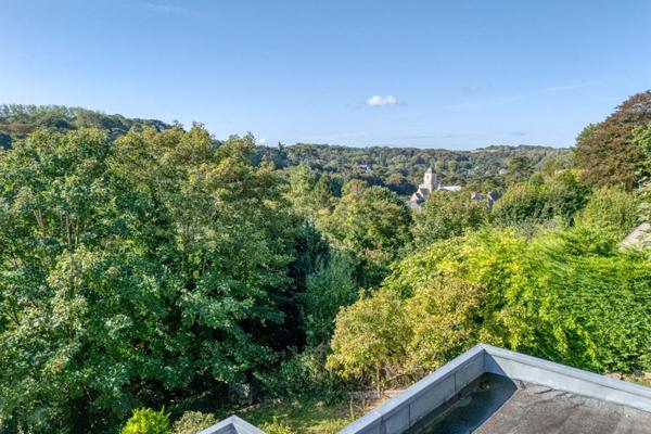 Etretat, vue exceptionnelle, quartier calme 6 pièces dont studio , 149 m2