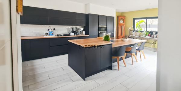 Narbonne (11100) VILLA MODERNE de plain-pied avec piscine sans vis-à-vis