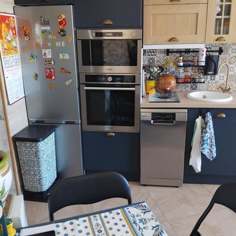 APPARTEMENT AVEC PETITE VUE MER, BALCON ET PARKING PRIVATIF Le Grau-du-Roi (30240)