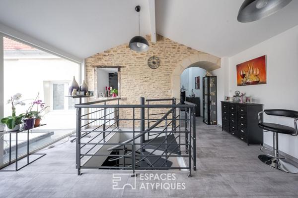 Maison rénovée 5 pièce(s) 123.64 m2 patio et garage