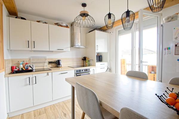 Appartement T5 rénové avec garage