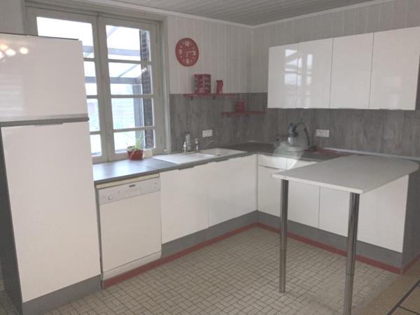 Maison de plain-pied avec jardin et véranda à 2 pas du centre-ville