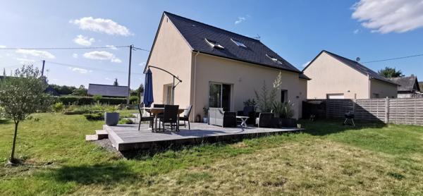 Maison contemporaine 4 chambres, garage et jardin