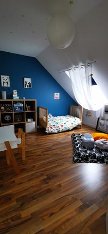 Maison contemporaine 4 chambres, garage et jardin